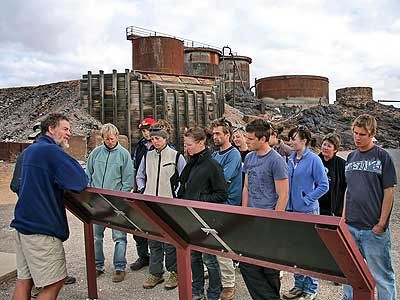 BrHill_stud5_sm.jpg (27336 bytes)